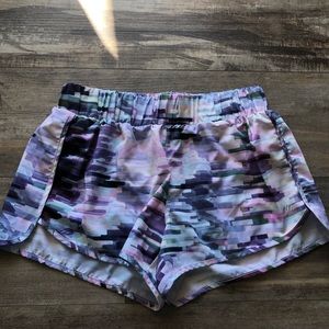 Forever 21 athletic shorts size small